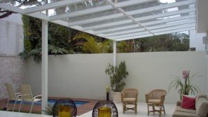 telha-policarbonato-telhado-cobertura-translucida-construcao-casa-pedreirao